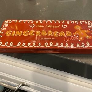 Too Faced Gingerbread Eyeshadow Palette